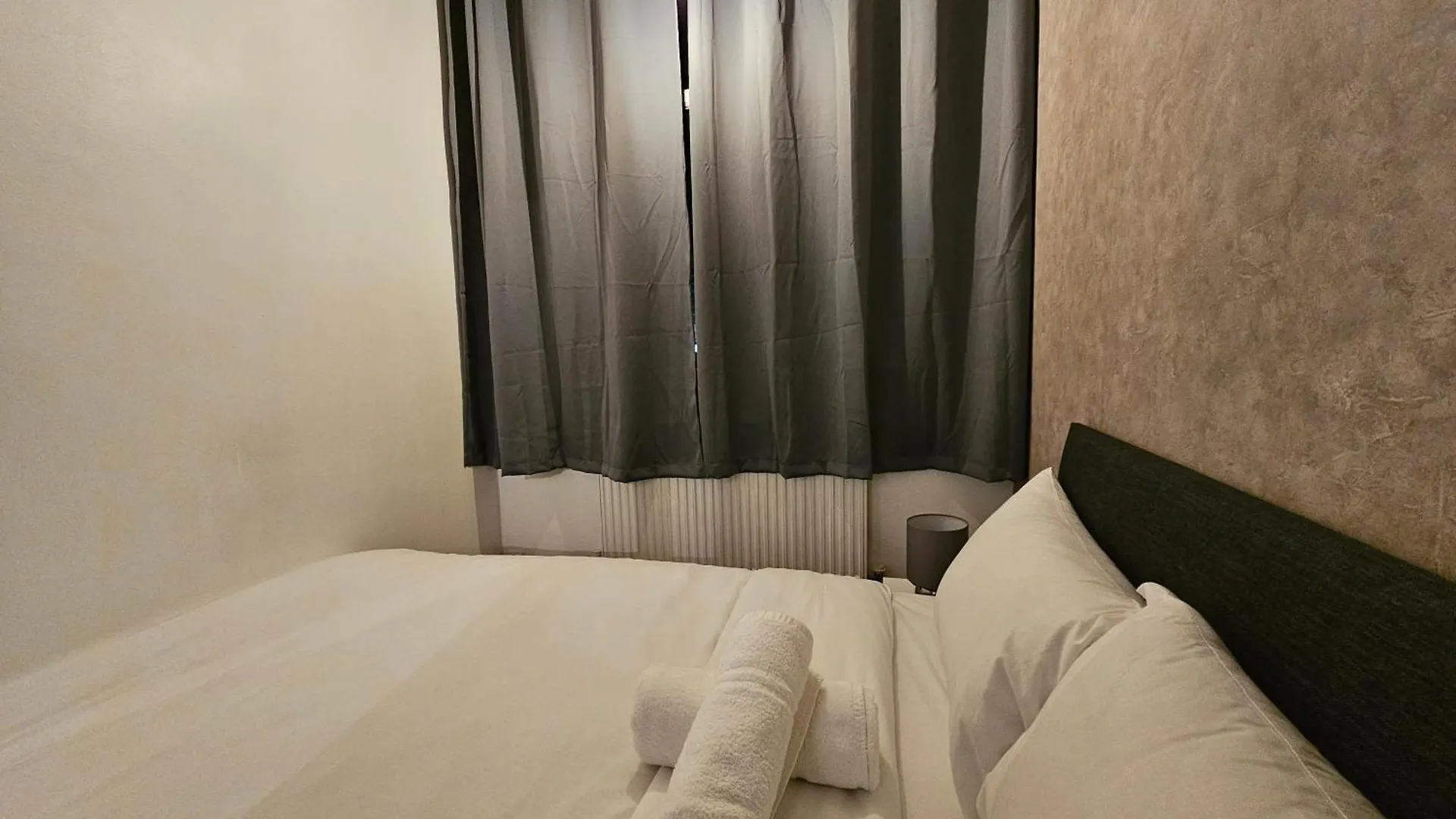 Spitalfields Rooms Londra 0*,  Regno Unito
