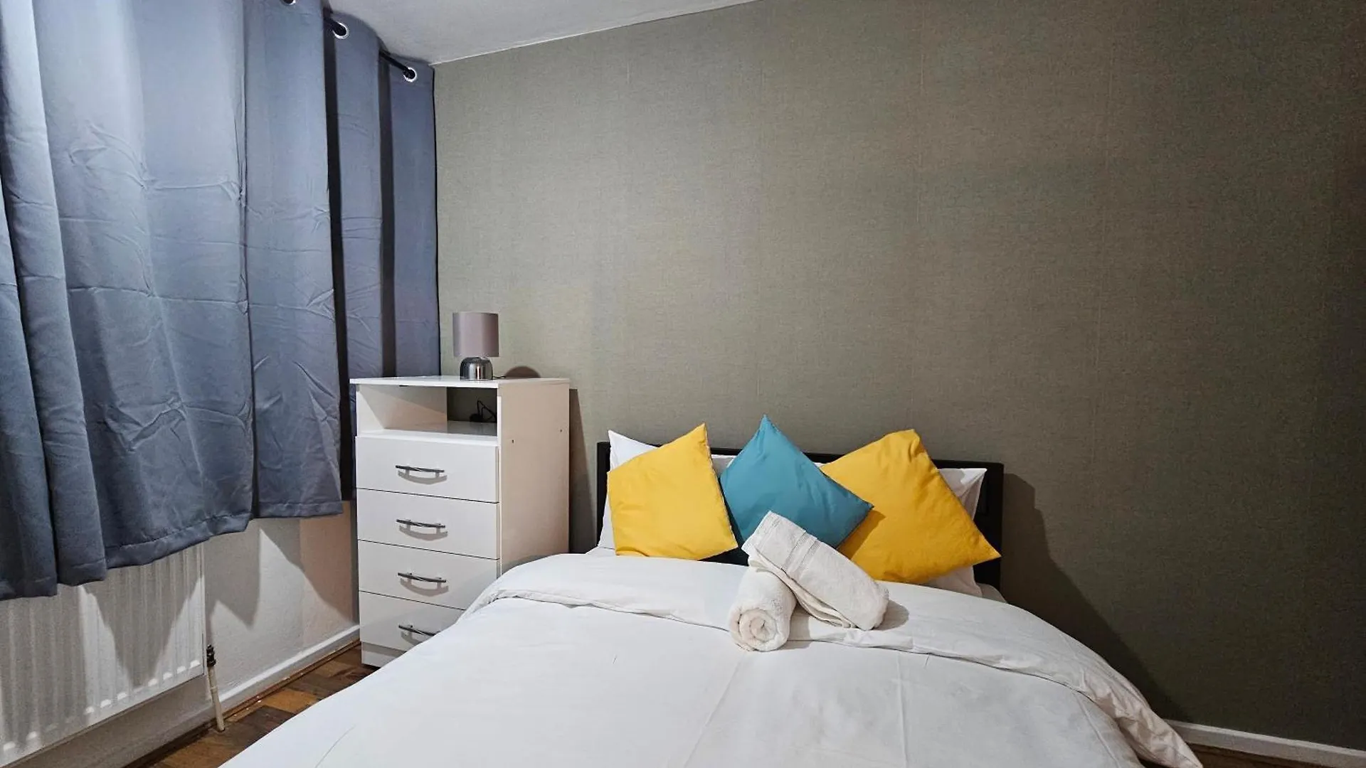 Spitalfields Rooms London 0*,